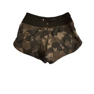 Athleta shorts green camo small